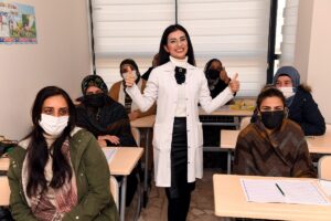 Kadınlar için okuma yazma kursu