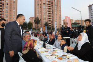 Emniyet mensupları iftarda buluştu