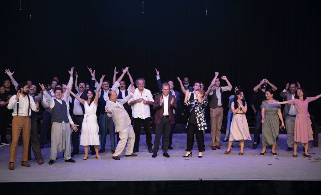 Başkan Seçer’e ‘Yılın Sanat Öncüsü’ ödülü