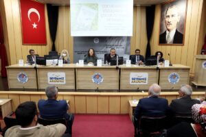 Akdeniz Belediyesi uzmanları buluşturdu