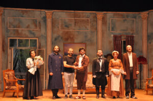 “Çehov Vodvil” Hatay Tiyatro Festivalinde seyirciyle buluştu