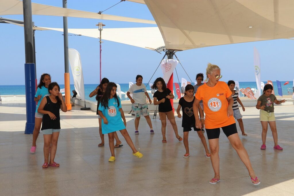 Toroslar Belediyesinin gençlik kampı beğeni topladı